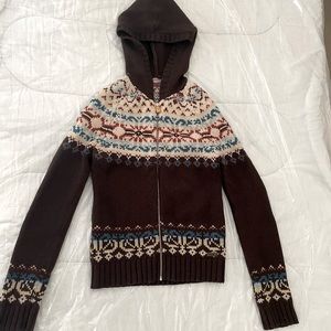 Dark brown 100% Lamb’s Wool Hooded Aritzia TNA zip up sweater, size medium